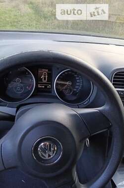 Универсал Volkswagen Golf 2011 в Воловце