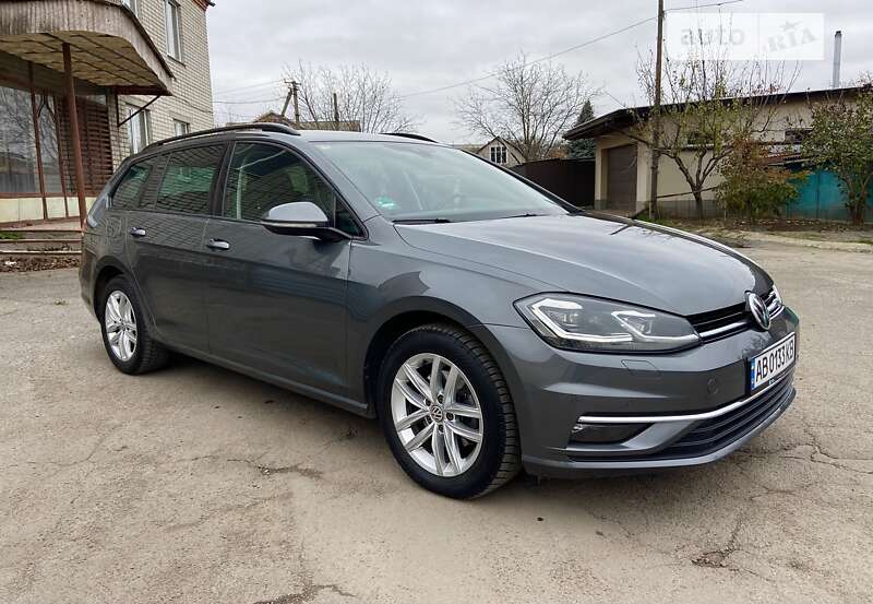 Універсал Volkswagen Golf 2018 в 