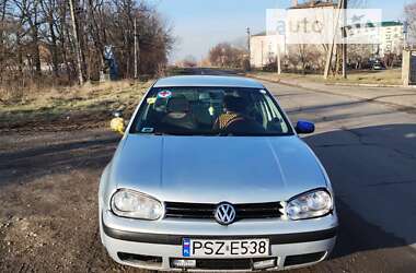 Хетчбек Volkswagen Golf 2000 в Вільнянську