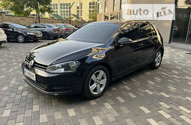 Хэтчбек Volkswagen Golf 2012 в Луцке