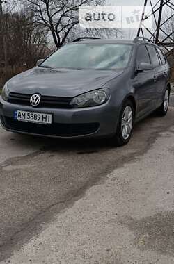 Універсал Volkswagen Golf 2009 в Звягелі