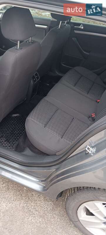 Универсал Volkswagen Golf 2009 в Звягеле