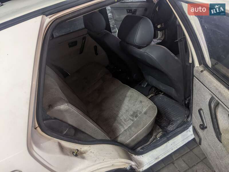 Хетчбек Volkswagen Golf 1989 в Рівному