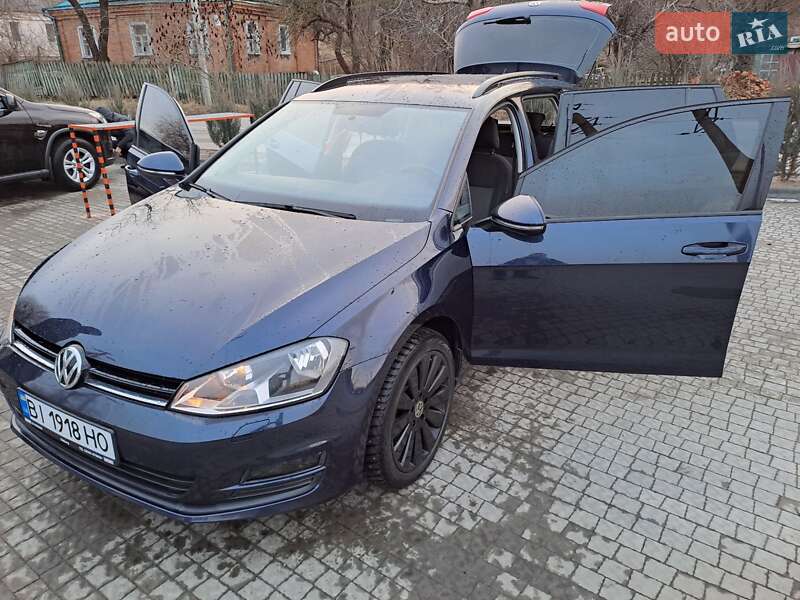 Універсал Volkswagen Golf 2015 в Полтаві