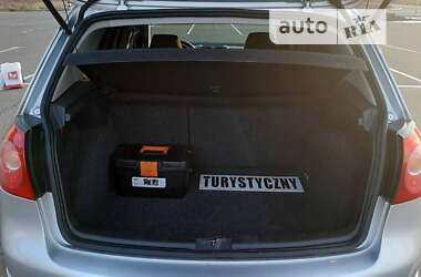 Хетчбек Volkswagen Golf 2008 в 