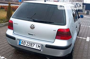 Універсал Volkswagen Golf 2001 в Вінниці