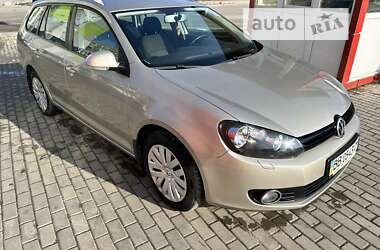 Универсал Volkswagen Golf 2012 в Днепре