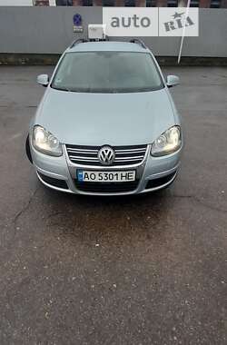Універсал Volkswagen Golf 2009 в Сваляві