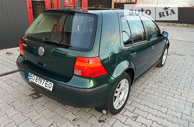 Хэтчбек Volkswagen Golf 2001 в Тернополе