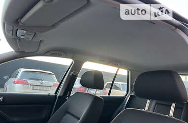 Хэтчбек Volkswagen Golf 2001 в Тернополе