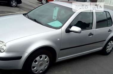 Хэтчбек Volkswagen Golf 2000 в Житомире