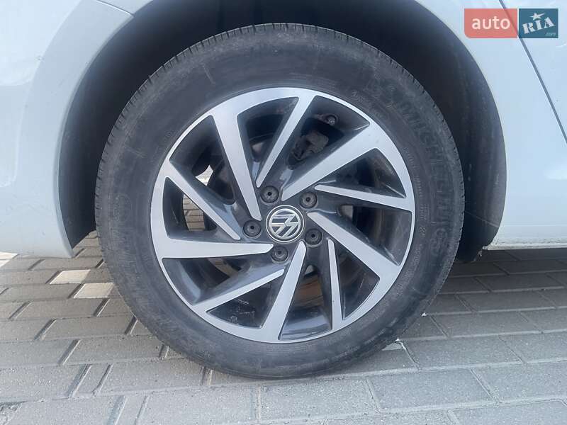 Универсал Volkswagen Golf 2017 в Ковеле