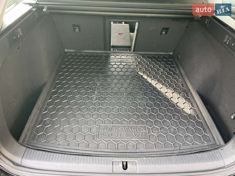 Універсал Volkswagen Golf 2014 в Києві