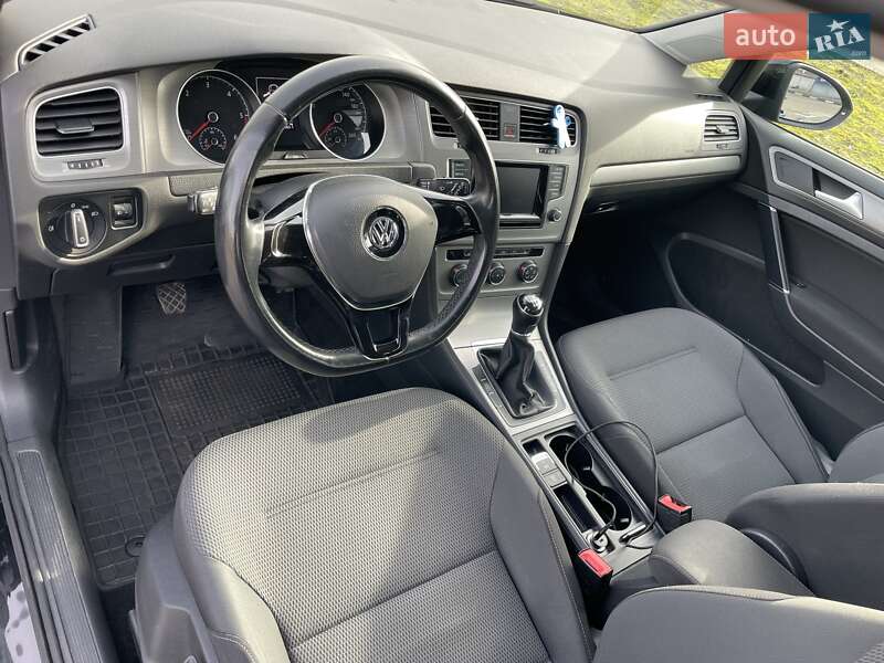 Універсал Volkswagen Golf 2014 в Києві