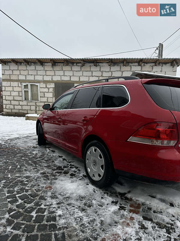 Універсал Volkswagen Golf 2007 в Житомирі