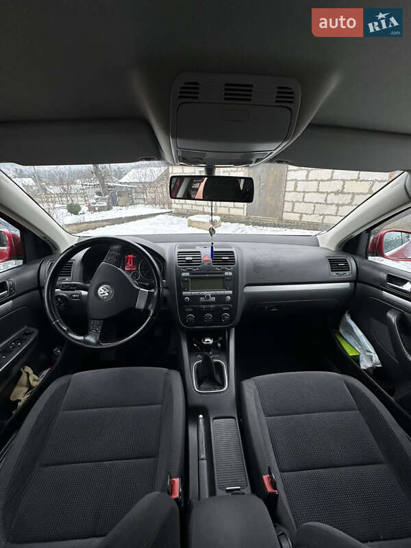 Універсал Volkswagen Golf 2007 в Житомирі