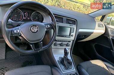 Універсал Volkswagen Golf 2015 в Дніпрі