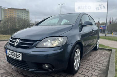 Хетчбек Volkswagen Golf 2005 в Луцьку