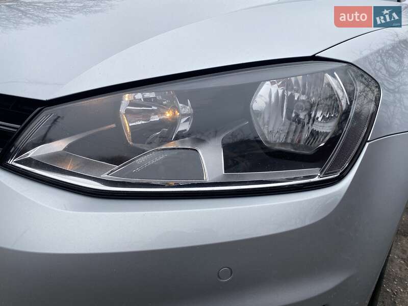 Універсал Volkswagen Golf 2016 в Крижополі