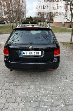 Универсал Volkswagen Golf 2010 в Ивано-Франковске