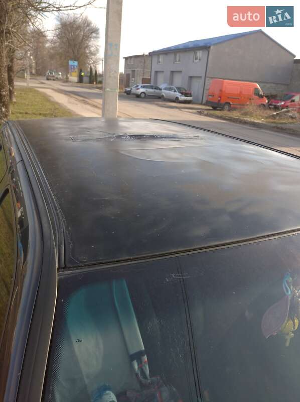 Хетчбек Volkswagen Golf 1993 в Городку