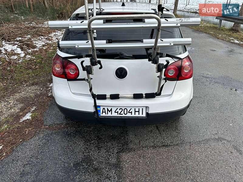 Хетчбек Volkswagen Golf 2008 в Звягелі