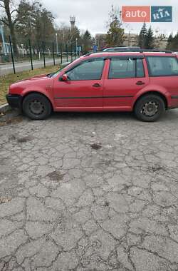 Универсал Volkswagen Golf 2001 в Яготине