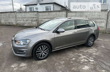 Универсал Volkswagen Golf 2017 в 