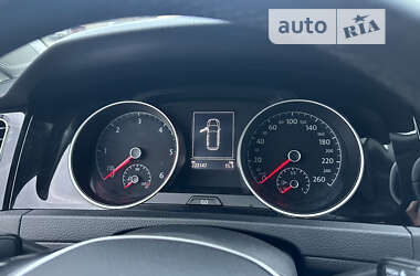 Универсал Volkswagen Golf 2017 в 