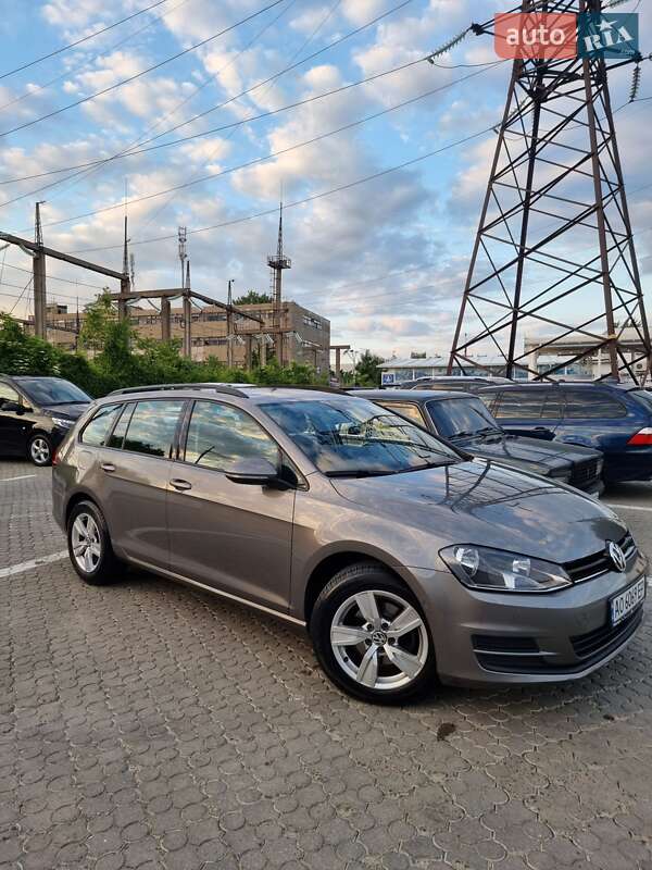 Универсал Volkswagen Golf 2015 в Черновцах фото 2 Универсал Volkswagen Golf 2015 в Черновцах