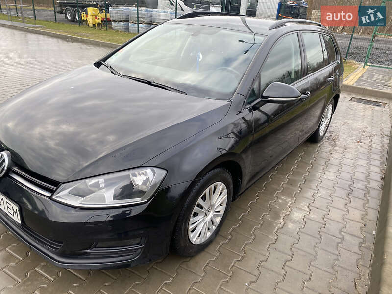 Универсал Volkswagen Golf 2016 в Луцке