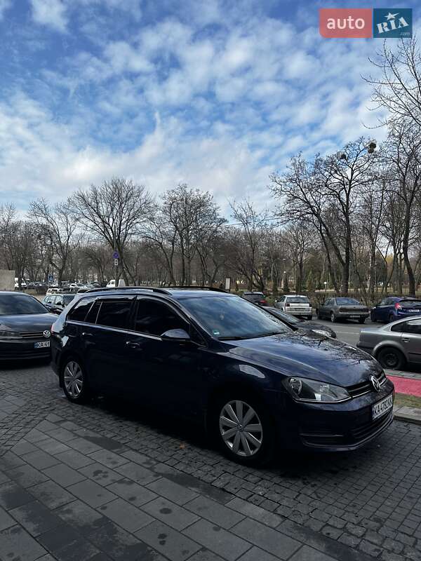 Універсал Volkswagen Golf 2014 в Києві