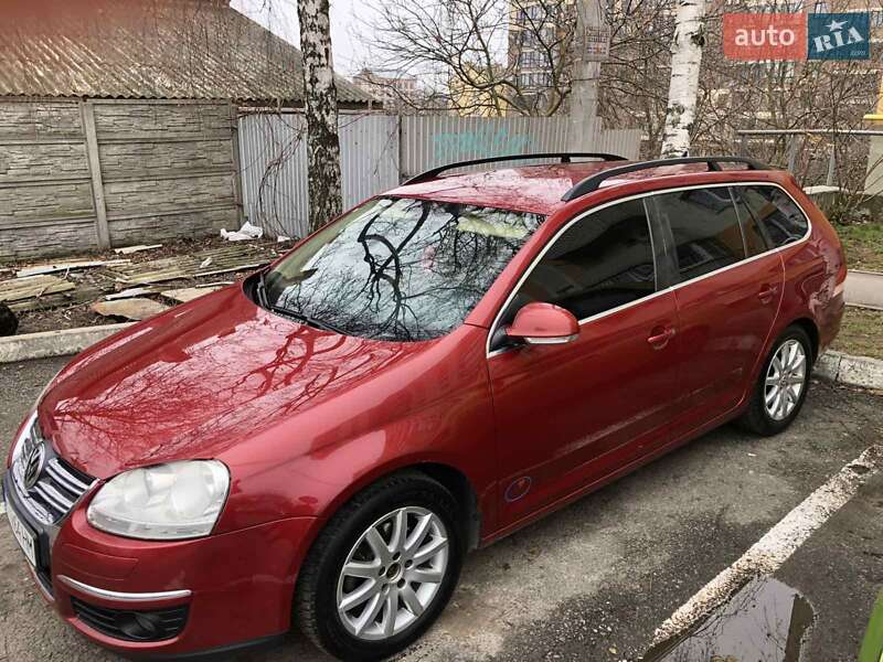 Універсал Volkswagen Golf 2008 в Вінниці