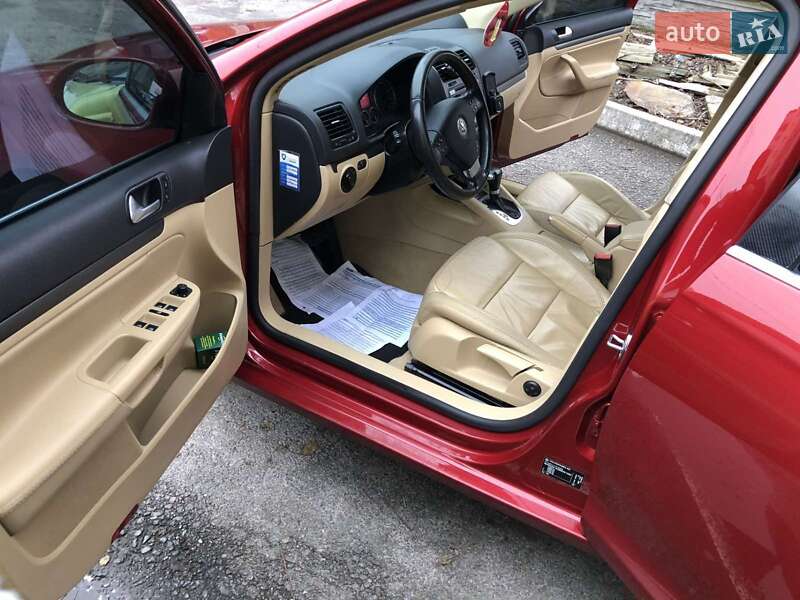 Універсал Volkswagen Golf 2008 в Вінниці