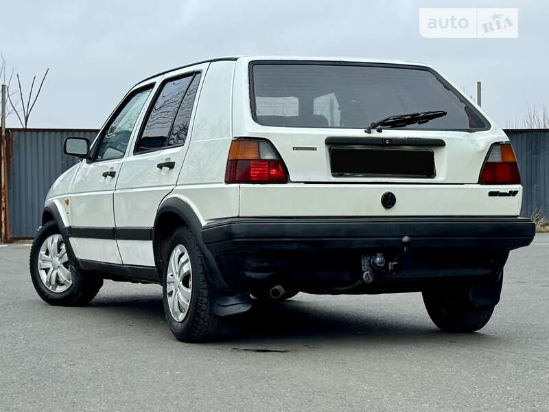 Хэтчбек Volkswagen Golf 1990 в Одессе