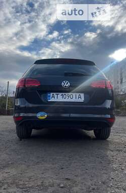 Универсал Volkswagen Golf 2014 в Ивано-Франковске