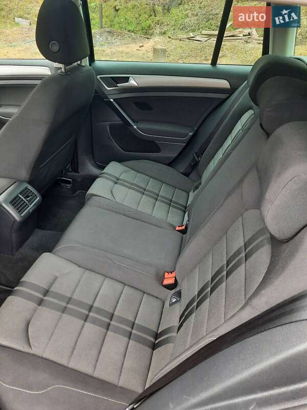 Универсал Volkswagen Golf 2016 в Львове фото 16 Универсал Volkswagen Golf 2016 в Львове