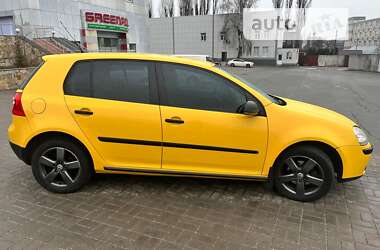 Хетчбек Volkswagen Golf 2007 в Києві