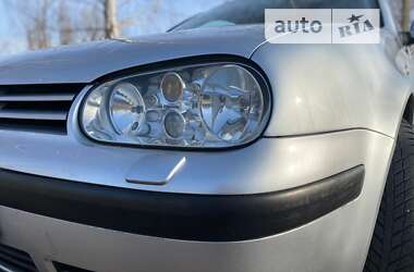 Хетчбек Volkswagen Golf 2002 в Бердичеві