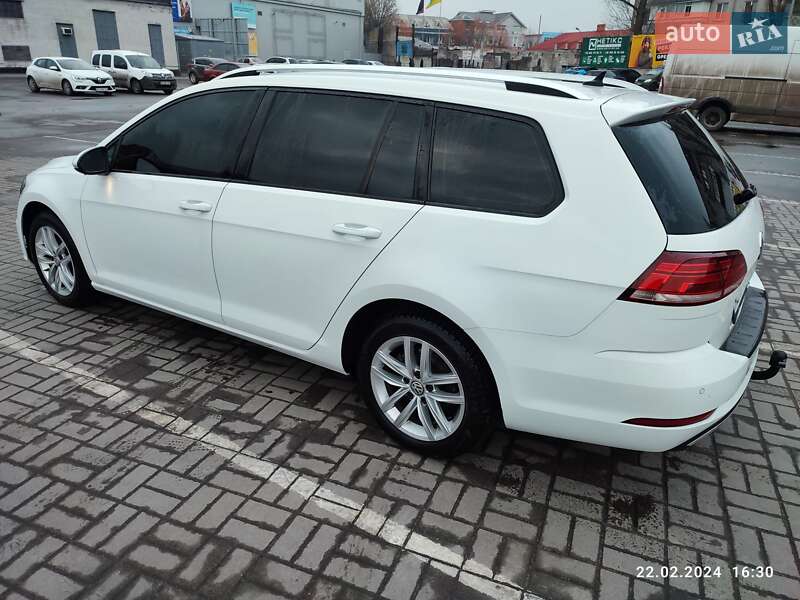 Универсал Volkswagen Golf 2017 в Павлограде