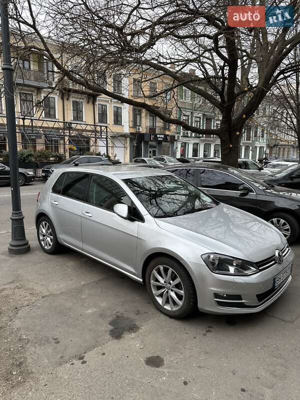 Хэтчбек Volkswagen Golf 2013 в Одессе