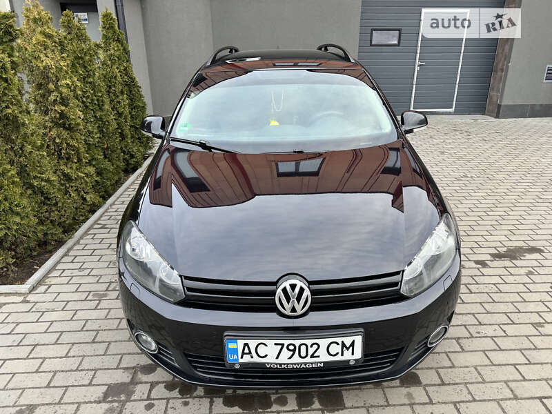Универсал Volkswagen Golf 2011 в Луцке