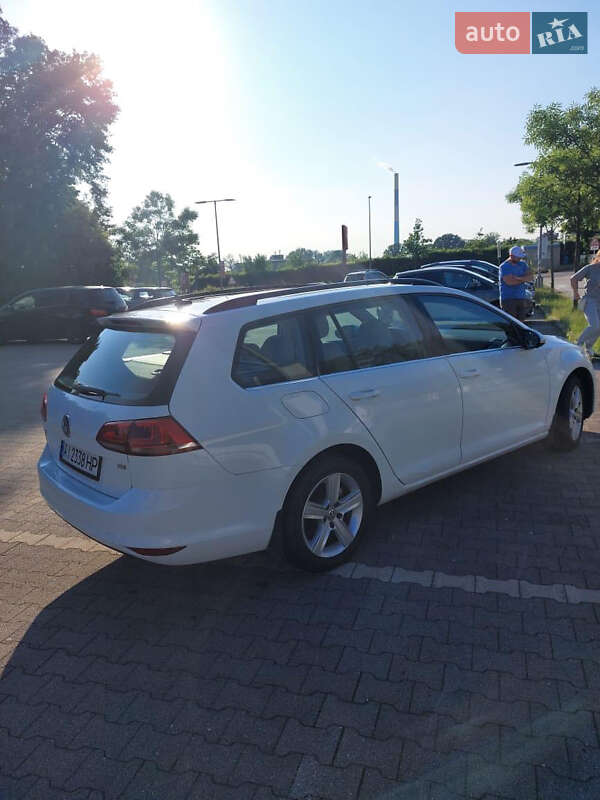 Универсал Volkswagen Golf 2015 в Львове