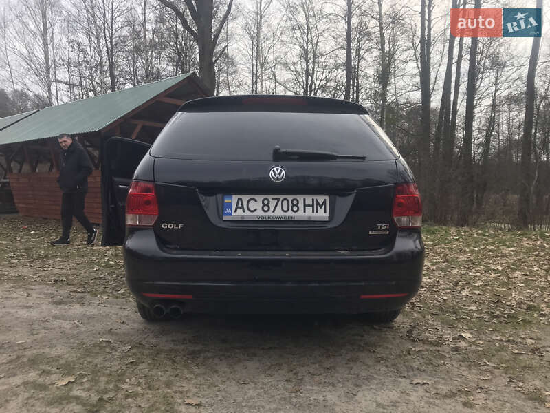 Универсал Volkswagen Golf 2010 в Львове