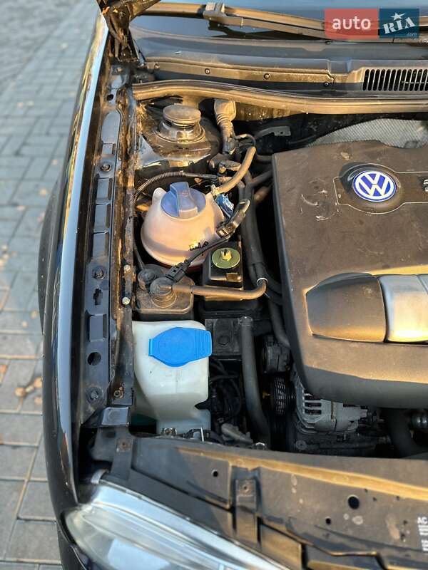 Універсал Volkswagen Golf 2003 в Полтаві