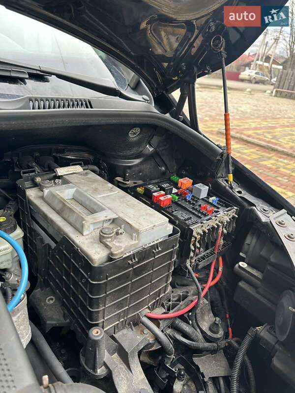Хетчбек Volkswagen Golf 2005 в Рахові