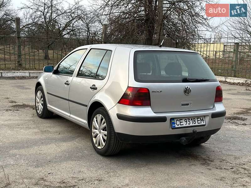 Хэтчбек Volkswagen Golf 2000 в Кременчуге
