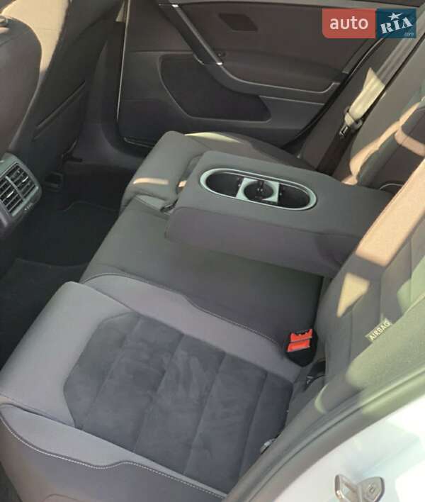 Хэтчбек Volkswagen Golf 2014 в Одессе