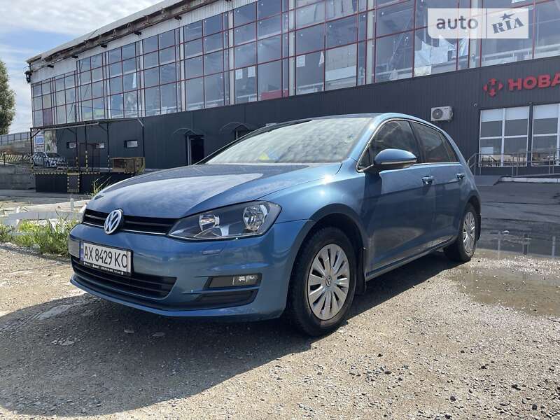 Хетчбек Volkswagen Golf 2013 в Харкові