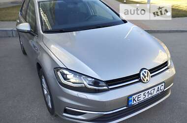 Хэтчбек Volkswagen Golf 2019 в Киеве